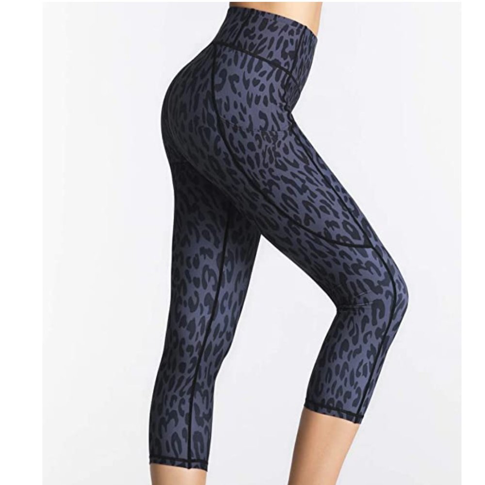 FITTIN Dark Grey Women's Workout Capris w/ Pocket - Picture 2 of 4